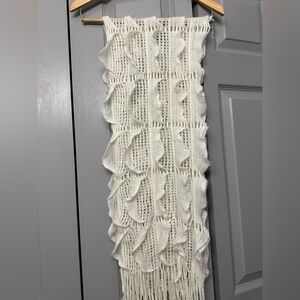 Taleen White Open Weave Fringe Scarf